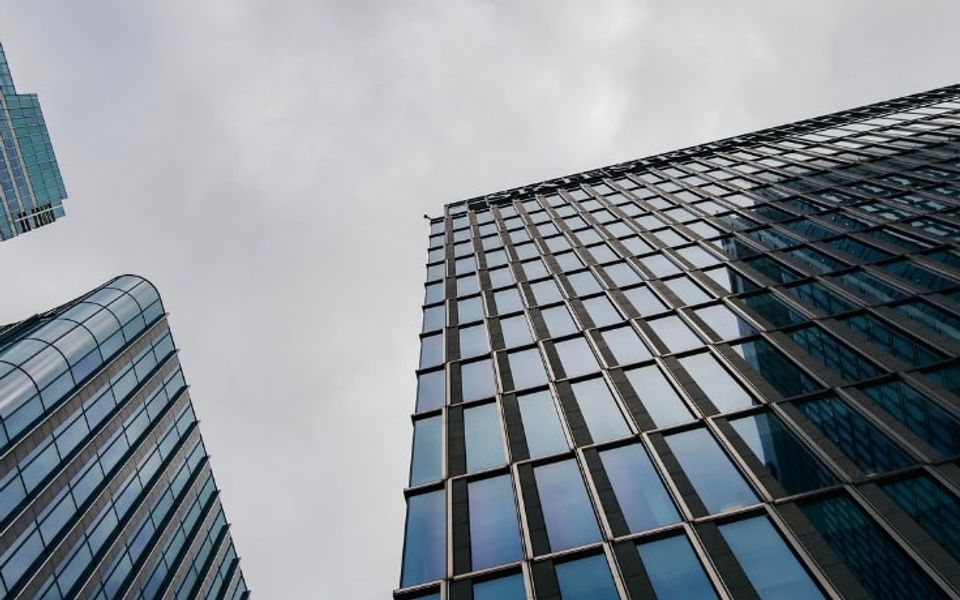 Správy z ekonomiky sú pozitívne, investori sú však sklamaní