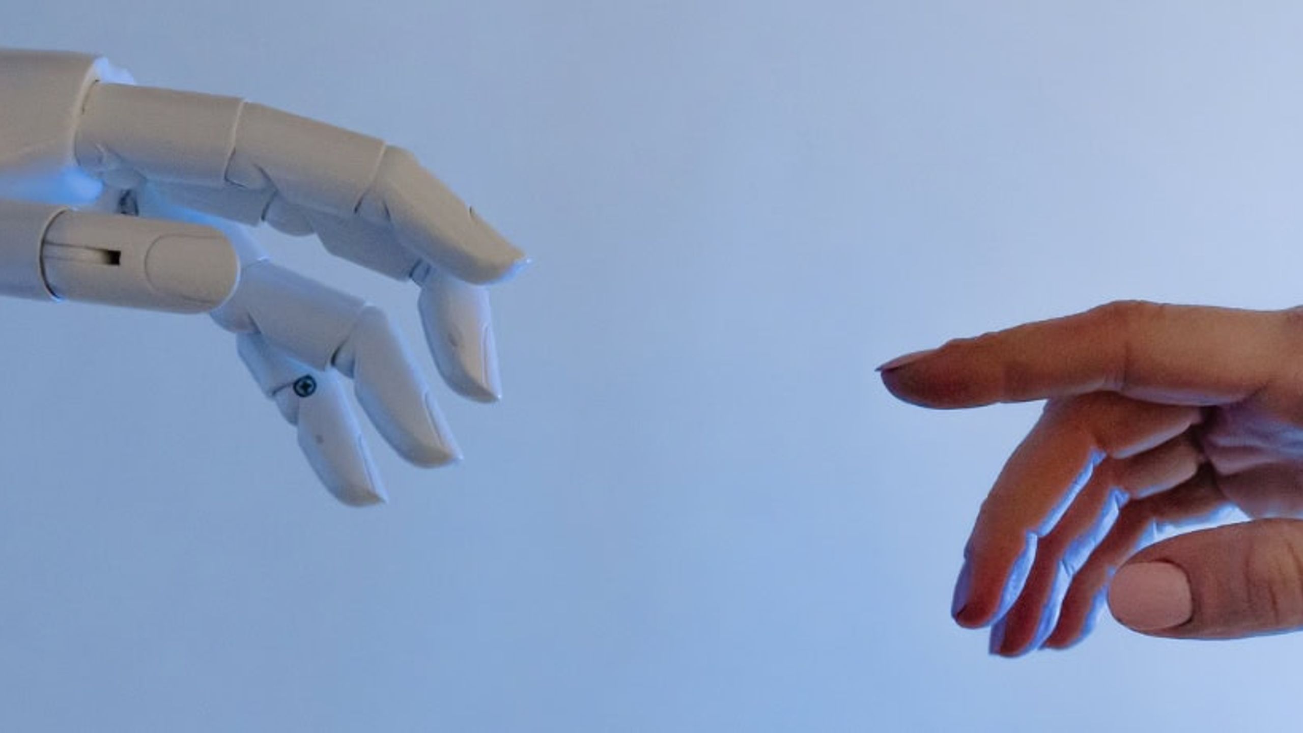 AI a robotika potiahne svet v najbližších dekádach k novému rastu