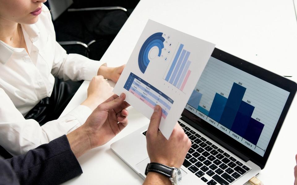 Investori majú za sebou nadpriemerný rok, rast trhov môže pokračovať aj v roku 2025