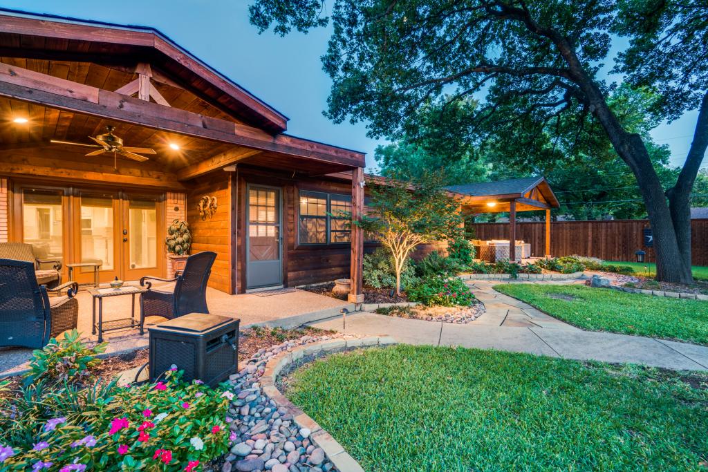 Shoot2Sell Photography Home Prep Checklist Landscaping