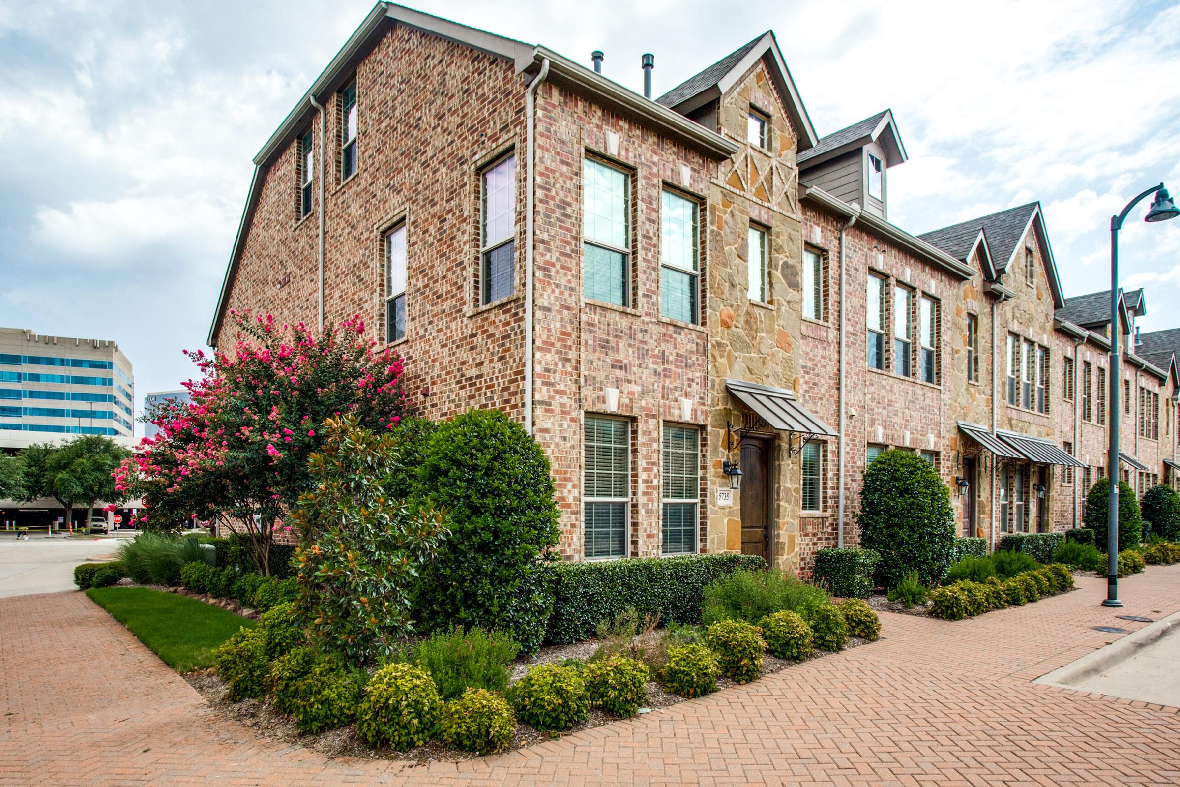 Legacy West Townhomes Plano Scaled