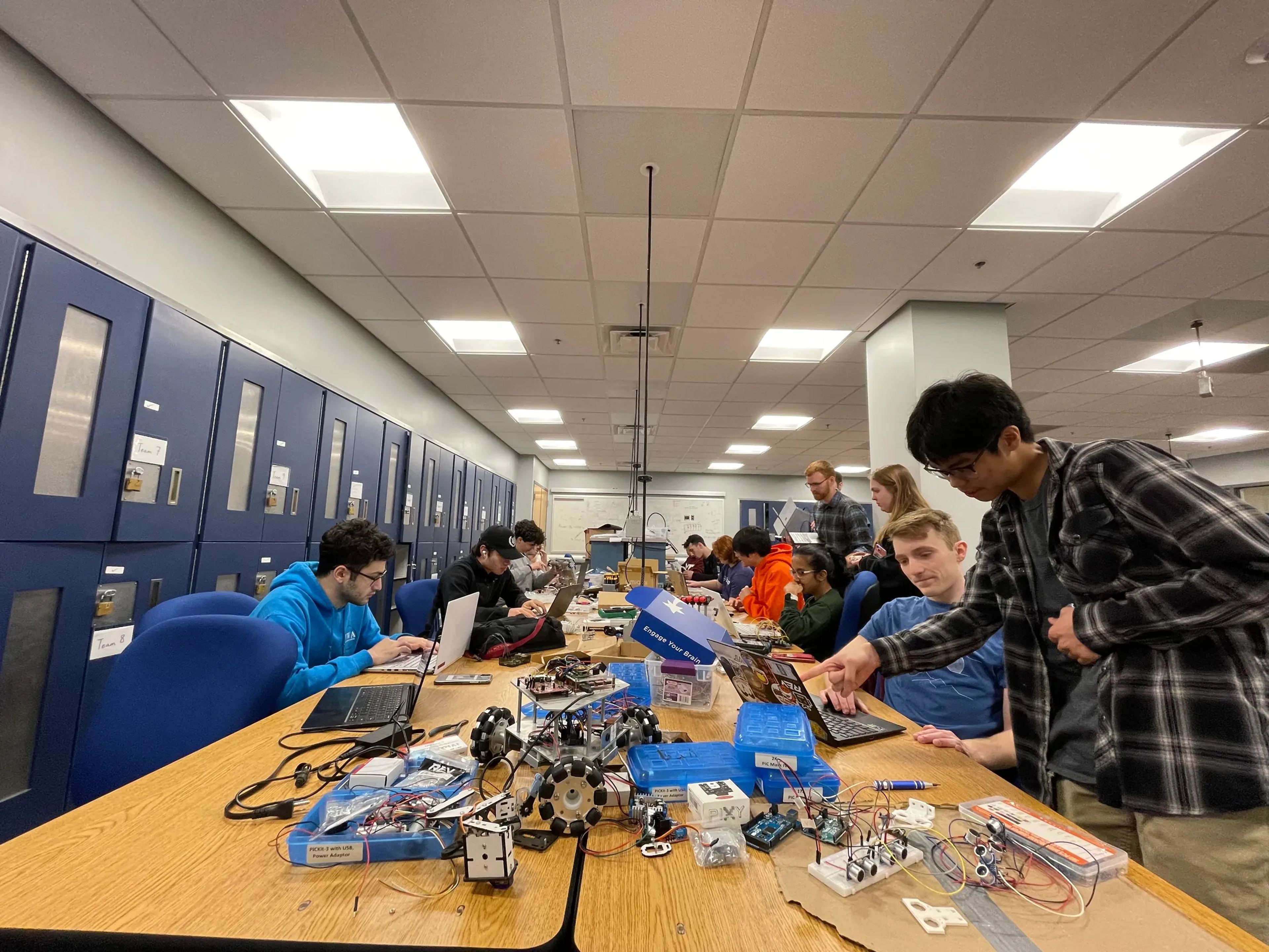 VT CRO members building robots together in the lab