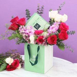 peach-and-dark-pink-patchi-floral-arrangement_1.webp