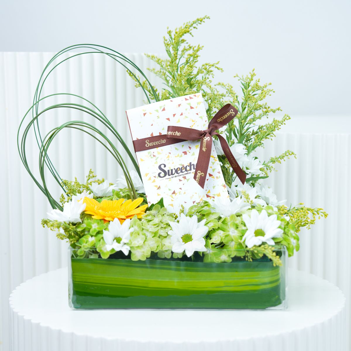 Wishes Flower and Chocolate Arrangement in Dubai