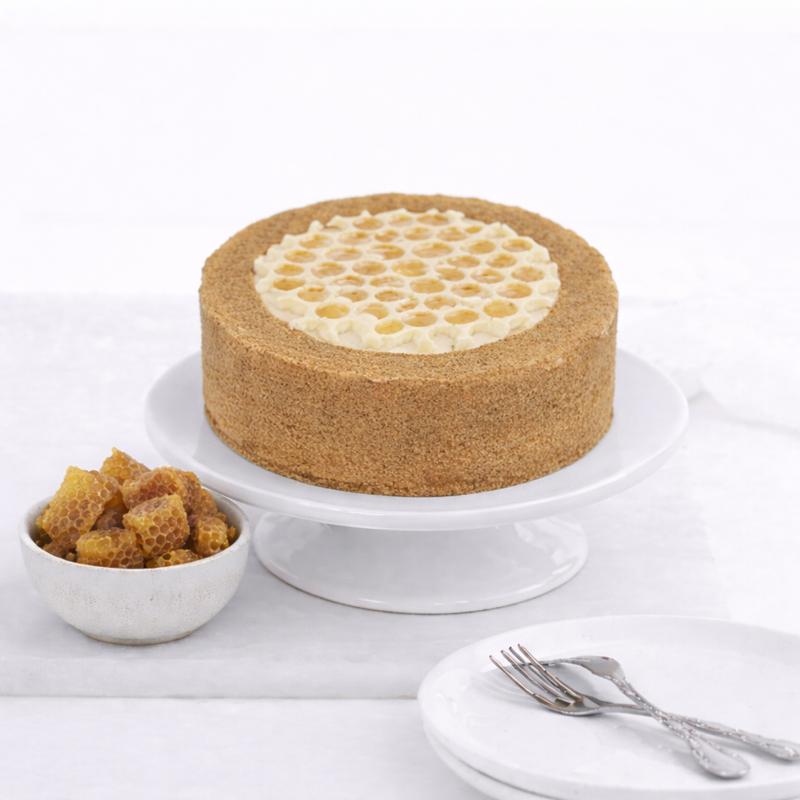 Delicious Honey Cake 4 Portion in Dubai