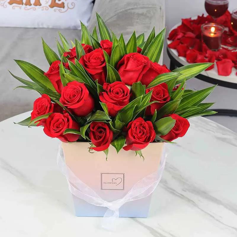 Box of Love 21 Red Roses thumbnail 4