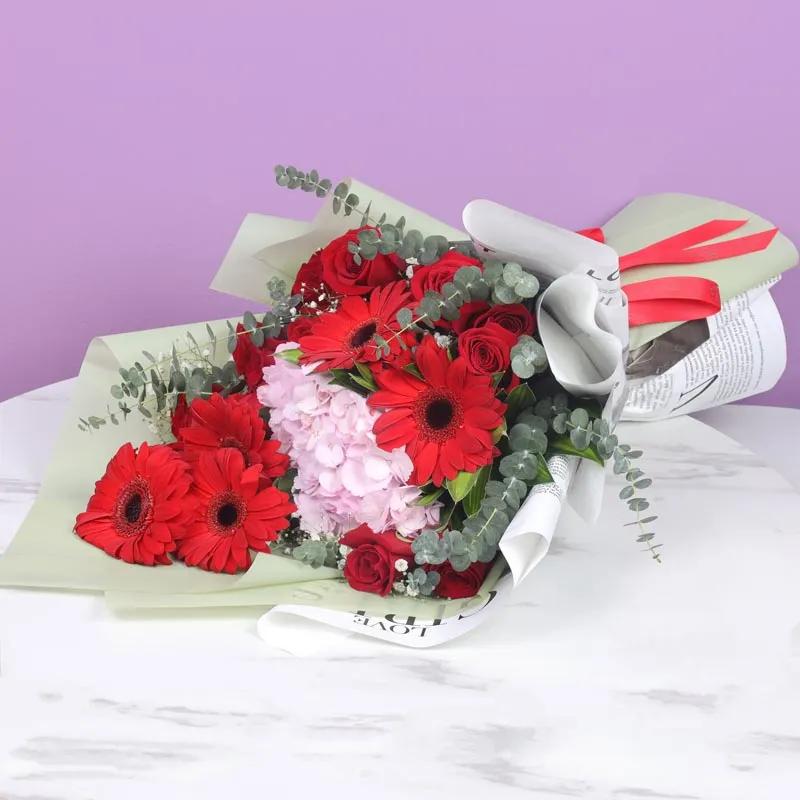 Expression of Red Flower Bouquet thumbnail 4