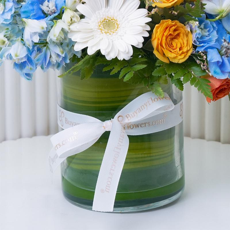 Vivid Flower Glass Vase Arrangement - Flowers gift from Buy Any Flowers Dubai in Al Quoz Industrial Area 4, Dubai, UAE - image 3