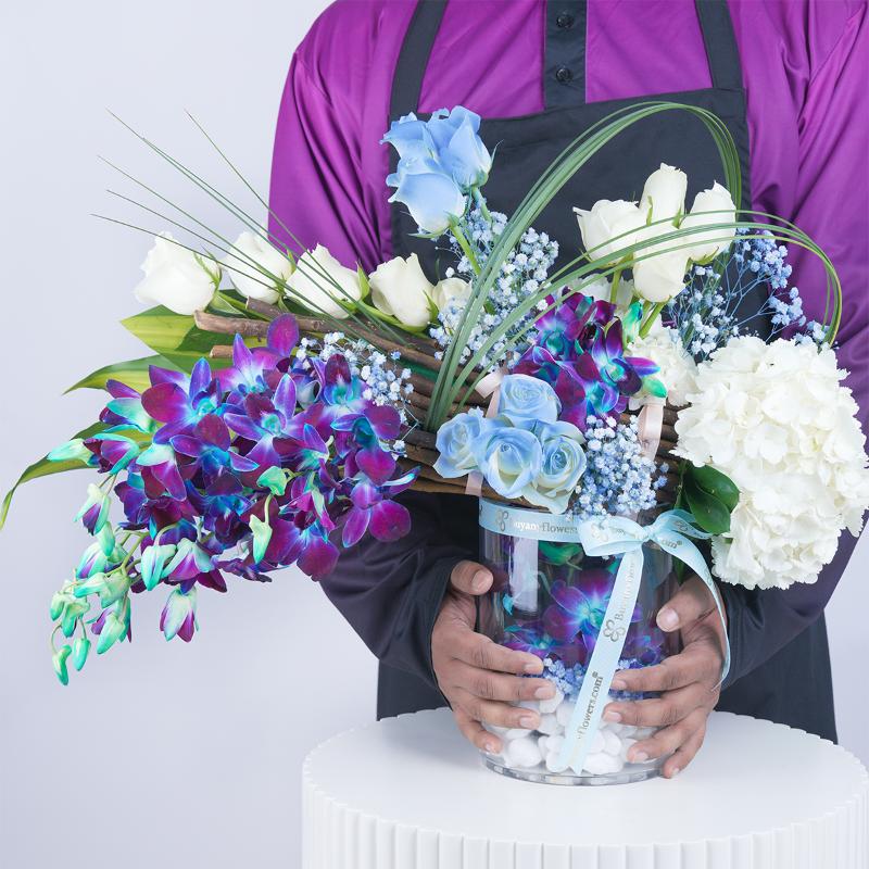 Snow Flower Arrangement - Flowers gift from Buy Any Flowers Dubai in Al Quoz Industrial Area 4, Dubai, UAE - image 3