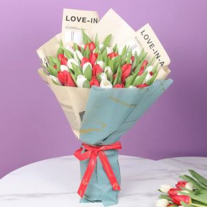 beauty-51-red-and-white-tulips-bouquet_1.webp