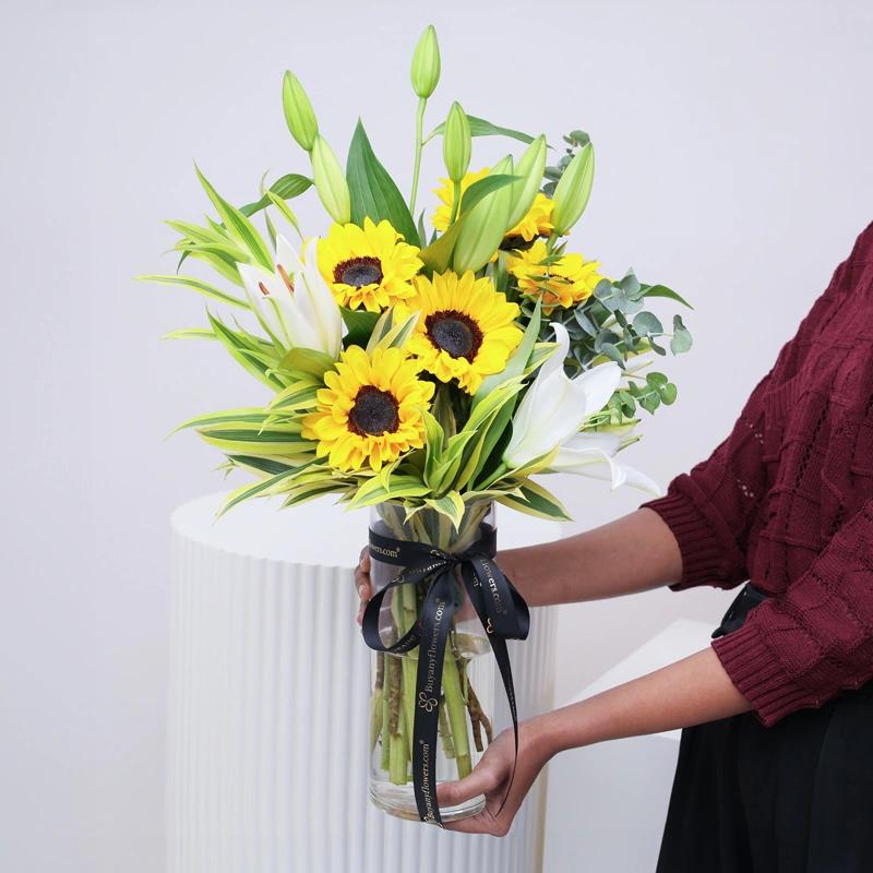 Morning Glow in Vase thumbnail 2