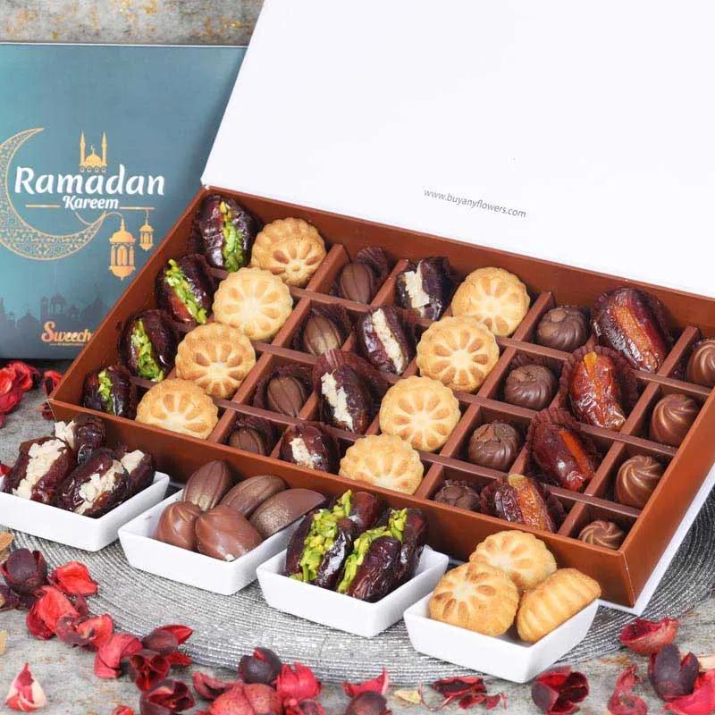 Ramadan Stuffed Dates Mamoul and Chocolates By Sweecho 32 Pcs Green thumbnail 2