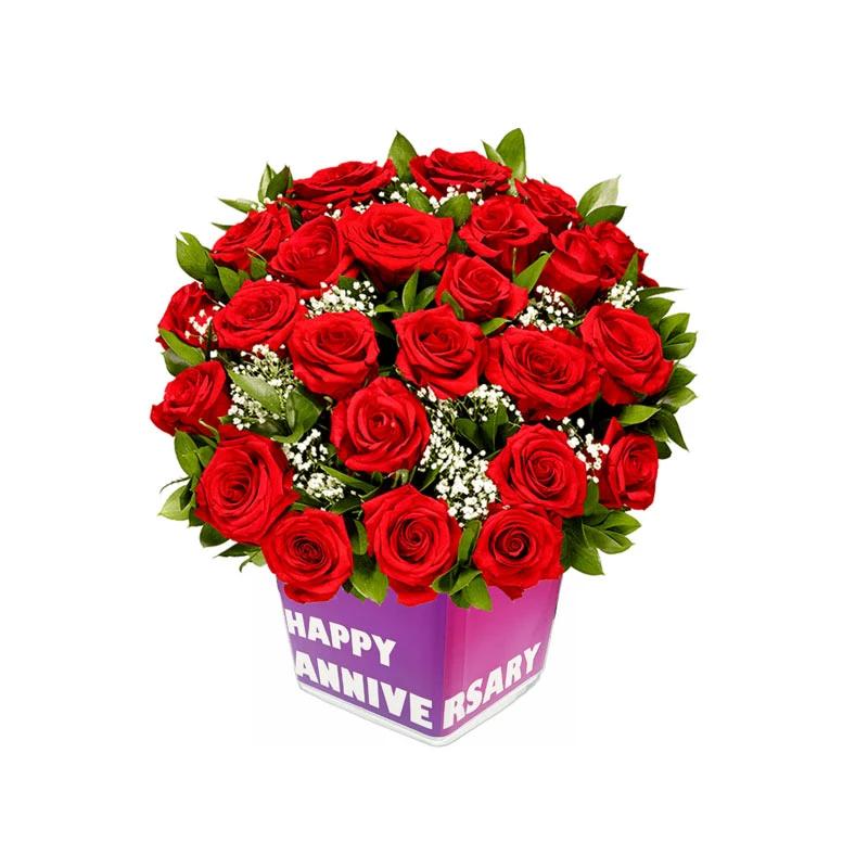 you-are-in-my-heart-red-roses-anniversary-vase_1.webp
