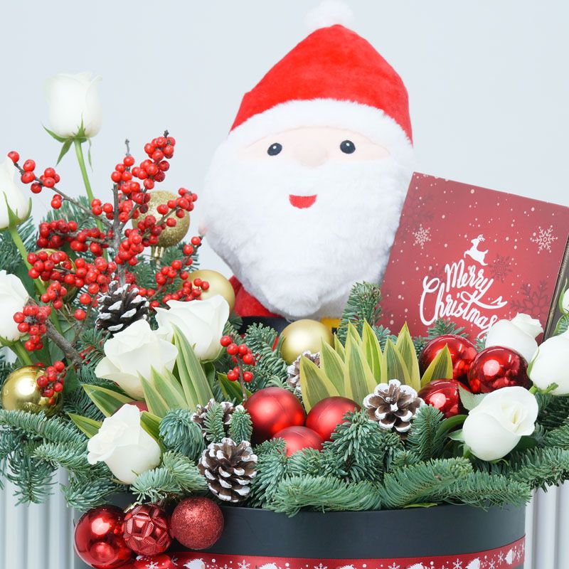 Winter Holidays Flower Hamper - Flowers gift from Buy Any Flowers Dubai in Al Quoz Industrial Area 4, Dubai, UAE - image 3