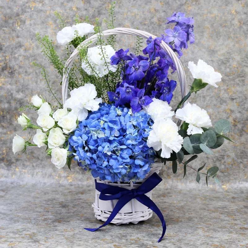 blue-serenity-flower-basket_1.webp