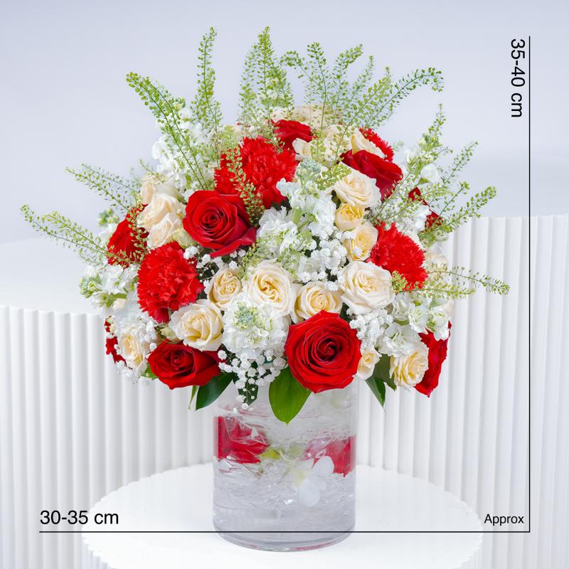 Red and Peach Flower Arrangement - Flowers gift from Buy Any Flowers Dubai in Al Quoz Industrial Area 4, Dubai, UAE - image 4