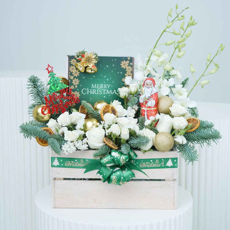 Golden Moment Christmas Flowers and Chocolate 1