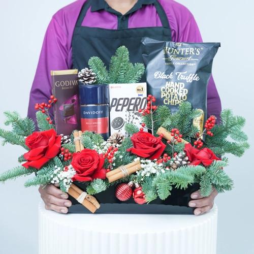 سلة هدايا “منتصف الليل” لموسم الأعياد thumbnail 2