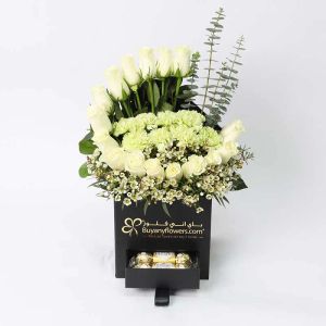 roses-floral-crescent_1.webp