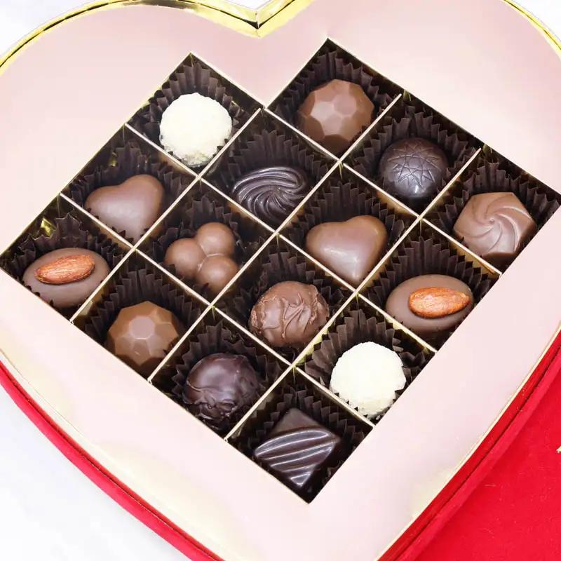 Heart Shape Chocolate Box 15 Pcs By Kahve Dunyasi thumbnail 2