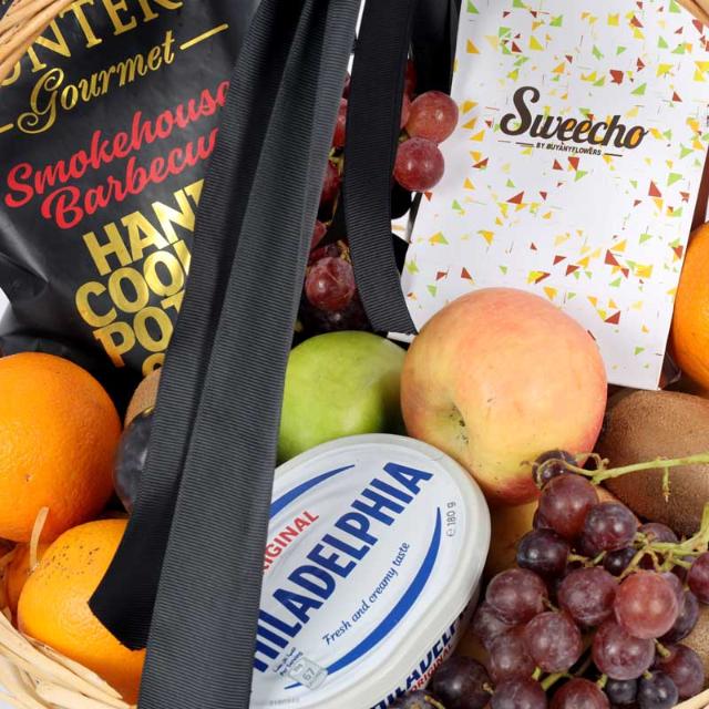 Bountiful Gourmet Fruit Basket thumbnail 3