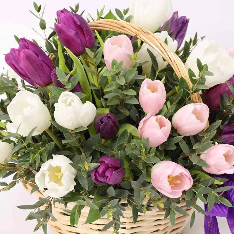 Painted Skies 30 Tulips Basket thumbnail 3