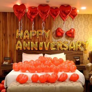 anniversary-celebration-with-balloons_1.webp
