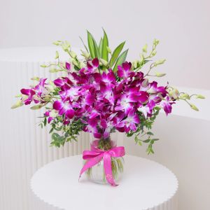 11purpleorchidinvase_df0225.webp