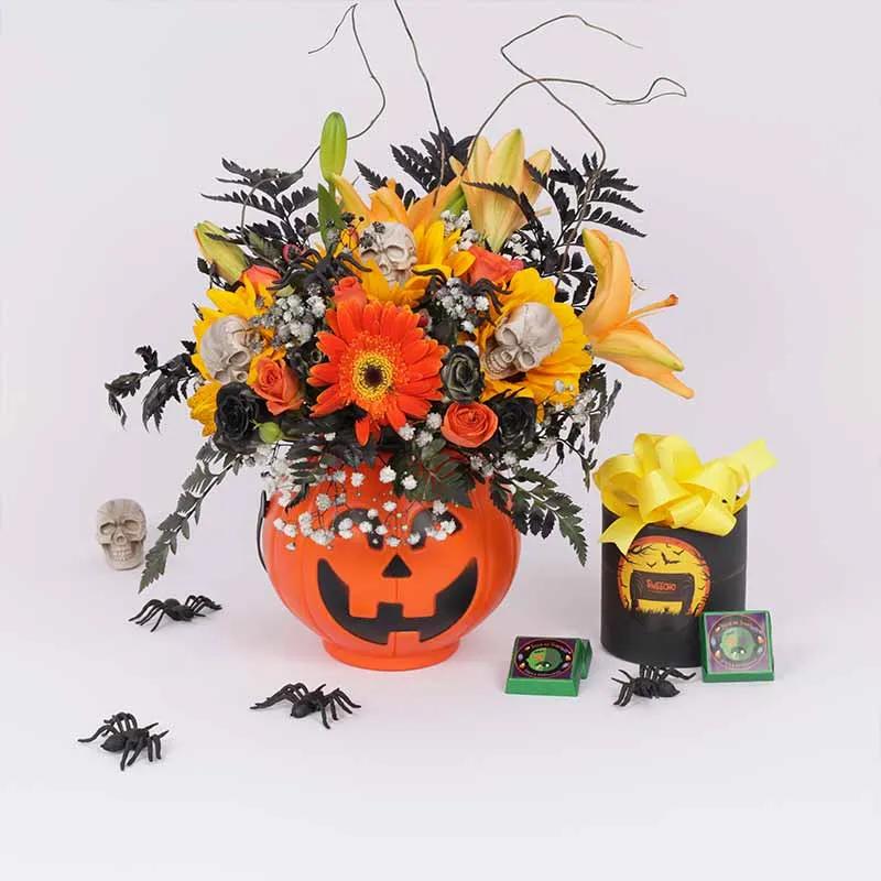 evil-pumpkin-flowers-and-halloween-chocolates-box_1.webp