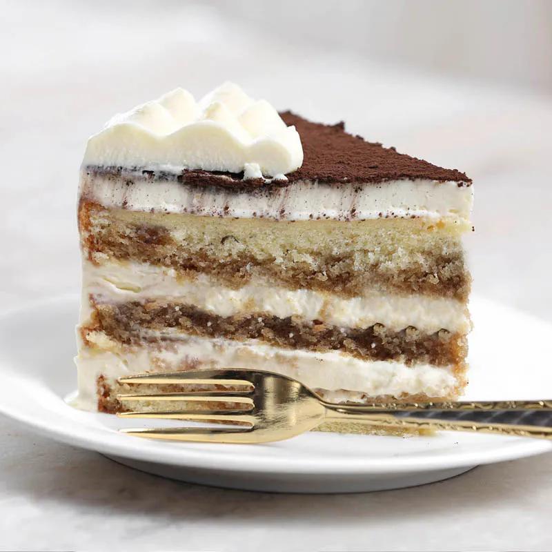 Delicious Tiramisu Cake 4 Portion thumbnail 2