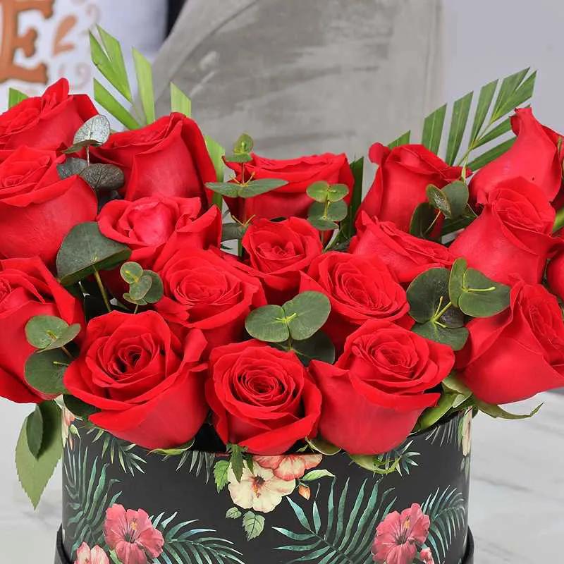 Love 21 Red Roses in Floral Print Box thumbnail 3