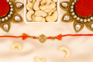 ganesharakhiandcashews_101f43.png