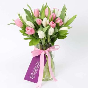 calm-and-beauty-21-tulips_1.webp