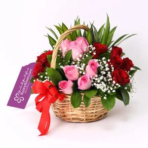 lovable-15-roses-basket_1.webp