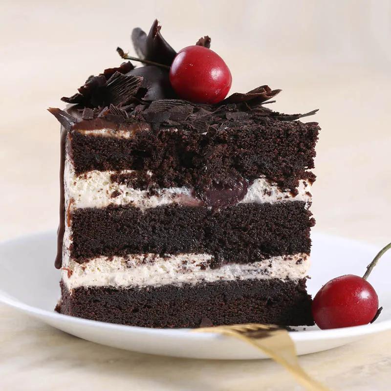 Classic Black Forest Cake 4 Portion thumbnail 2