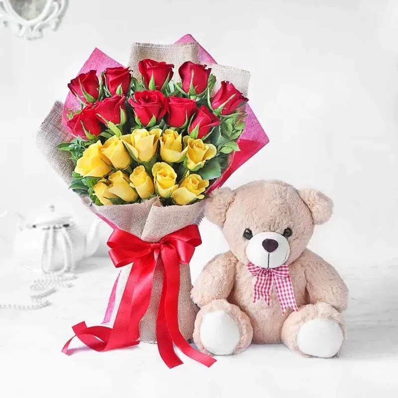roses-bouquet-and-soft-toy_1.webp