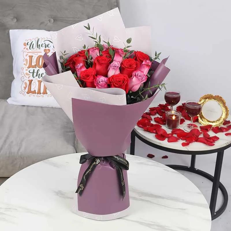 queenofheart21rosesbouquet_90e529.webp