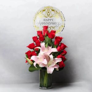 love-throne-and-anniversary-balloon_1.webp
