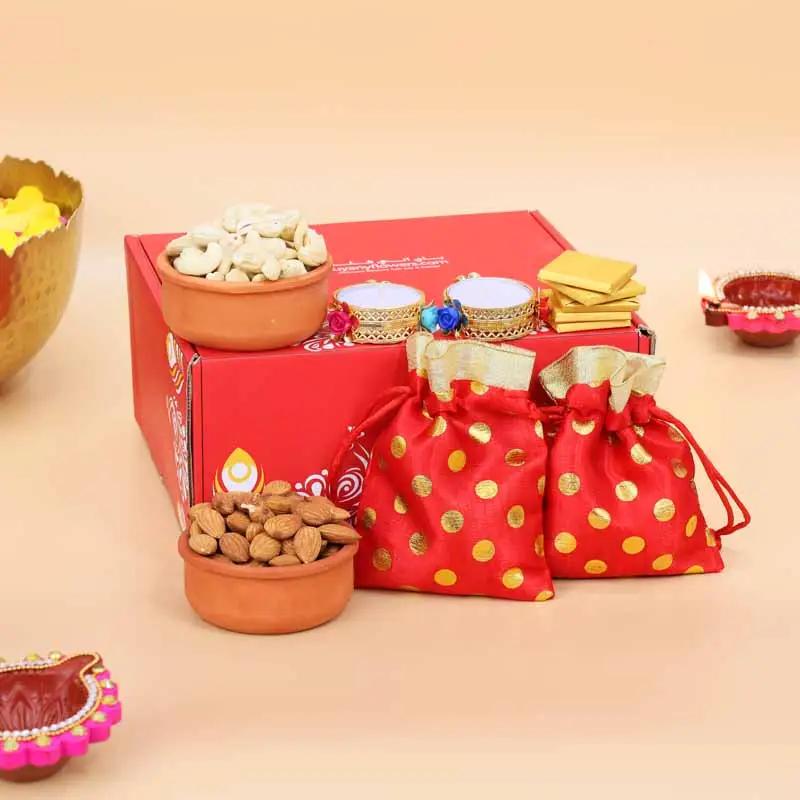 celebration-red-delight-gift-box_1.webp