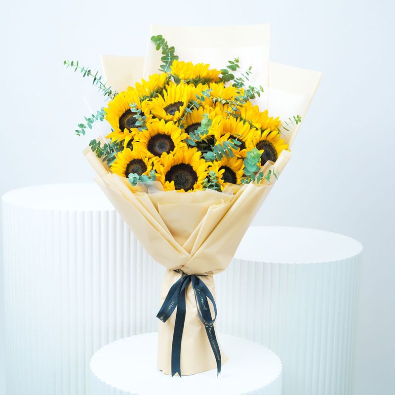Sunny 15 Sunflowers Bouquet 1