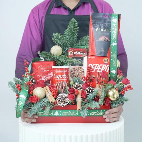 سلة هدايا احتفالات العطلات thumbnail 2