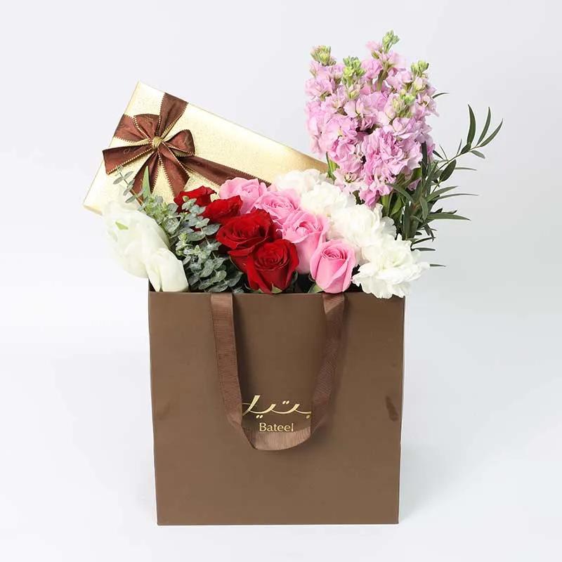 floral-row-bateel-dates-arrangement_1.webp