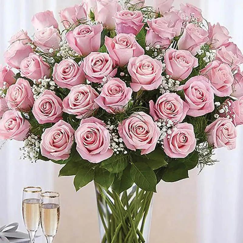Elegant 50 Pink Roses In Vase thumbnail 2