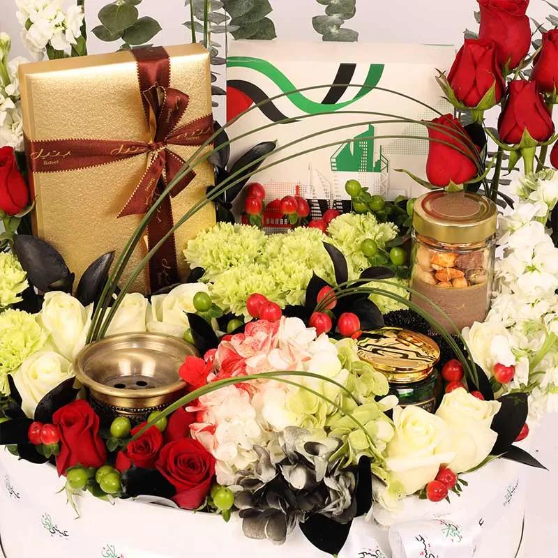 Loving UAE Flower Hamper thumbnail 3