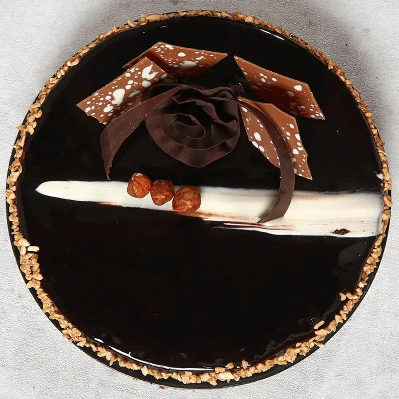 Rose Noir Cake 4 Portion thumbnail 2