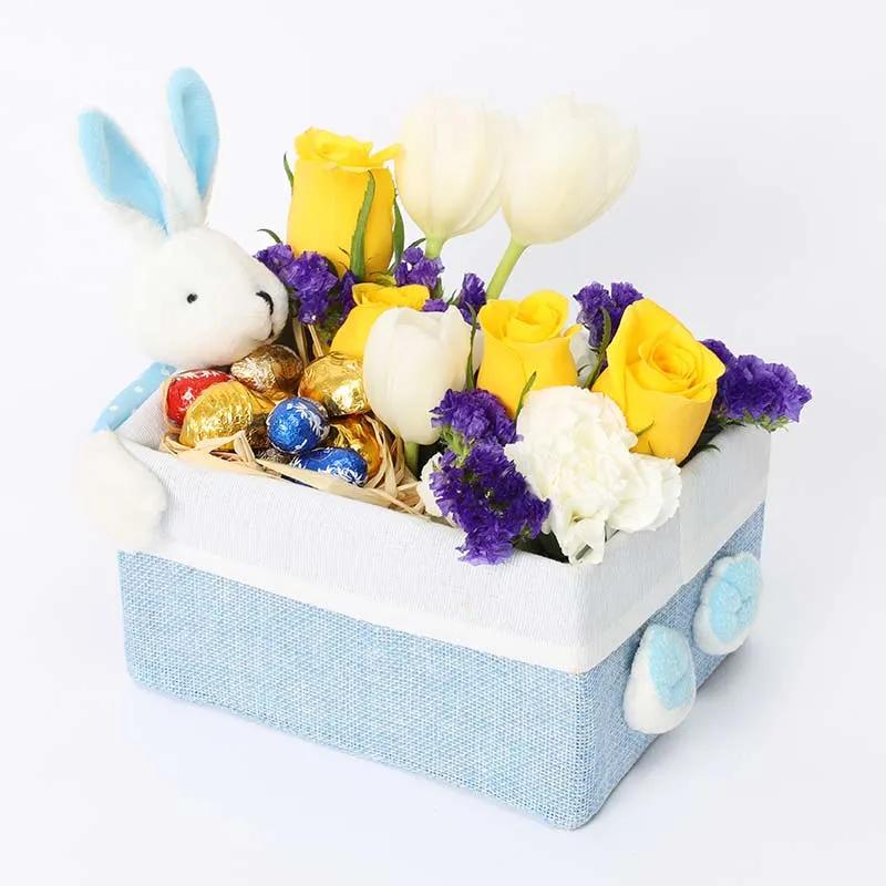 chocolate-floral-bunny-box-blue_1.webp