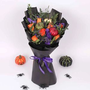 halloween-7-orange-roses-bouquet_1.webp