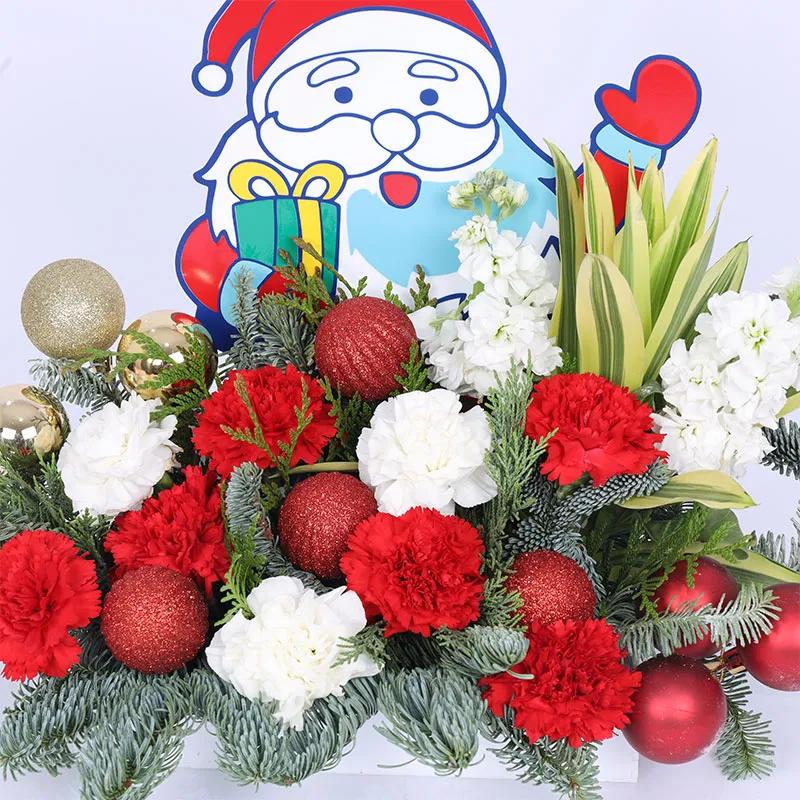Santas Greetings Flower Tray thumbnail 3