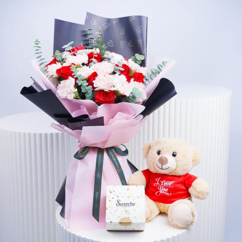Queen 21 Red Roses and Pink Carnations Trio in Dubai