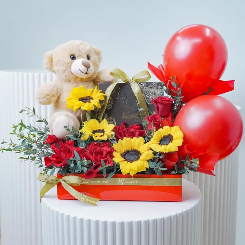 Scarlet Floral Hamper in Dubai